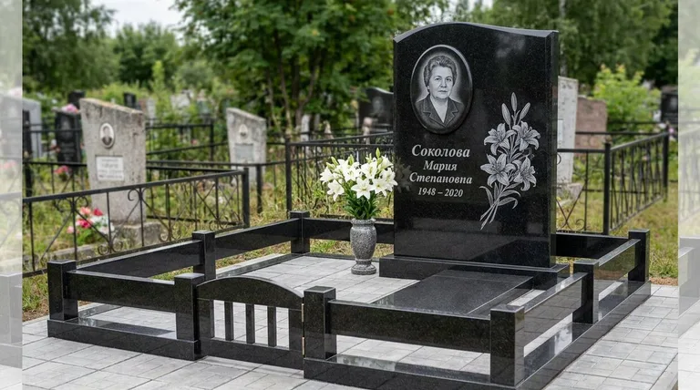 Памятник с гравировкой лилий — выполненная работа «Соколова» в Сургуте