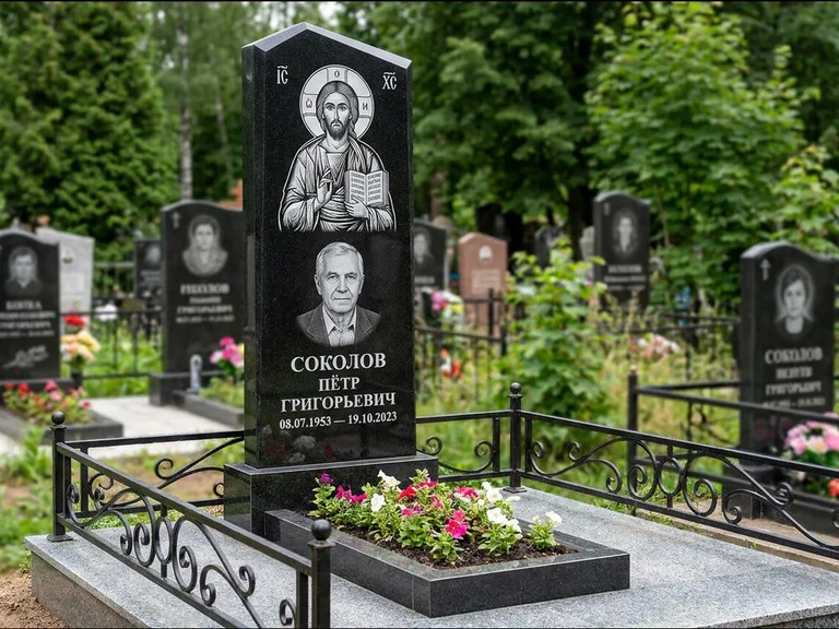 Памятник с гравировкой иконы — образ Николая Чудотворца, работа «Мельникова» в Сургуте