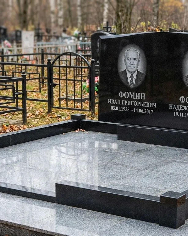 Премиум-комплекс под ключ с вазами и скамьёй в Сургуте